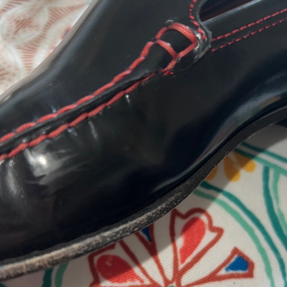 Elegant Black Leather Slip-On Loafers - Picture 9 of 9